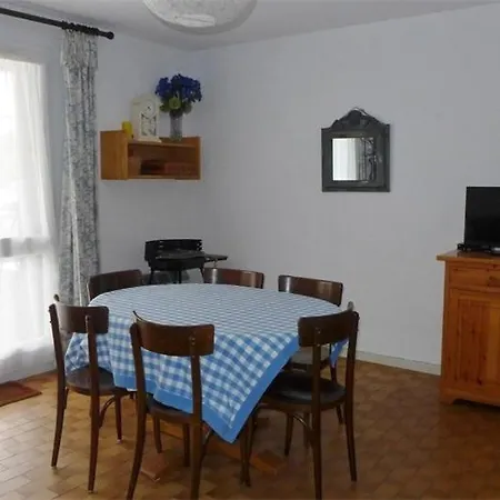 Ref 271, Ocean, Patio Au Calme Sous Les Pins, A Quelques Minutes De La Et Des Commerces, 5 Personnes